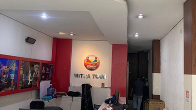 Sewa Ruko Jalan Raya Jak Tim Parkir Luas