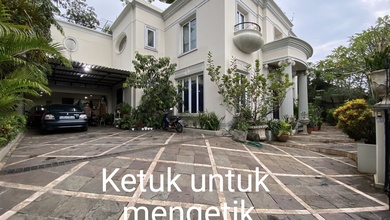 Rumah Area Luxury Jagakarsa, Jakarta Selatan - Harga Menarik 7,8 Miliar