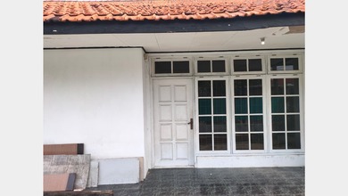 For Sale rumah Mewah di Rungkut, Surabaya - LT 300m²