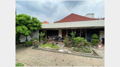 Rumah Area Premium Raya Darmo, Surabaya - Harga Menarik 19 Miliar