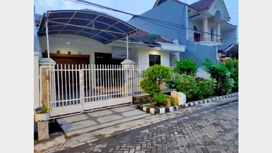 Rumah Dijual di Mojoarum, Surabaya, LB 180m², Harga Terbaik!