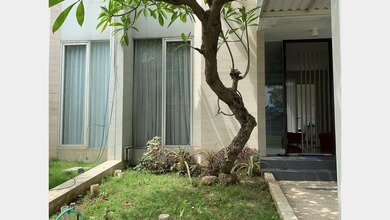 Rumah Sewaan Murah di Citraland, Surabaya, 4 KT, Harga 80 Juta /tahun