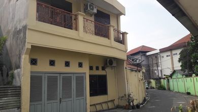 Promo Rumah di Jambangan, Surabaya, LB 180m², Harga 955 Juta
