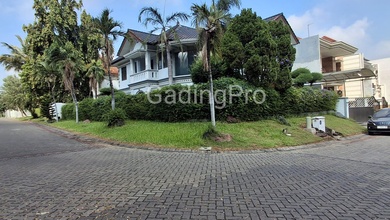 Rumah Elegan di Pakuwon Indah, Surabaya, 5 Kamar Tidur, LT 622m²