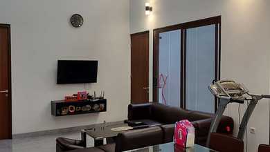 For Sale rumah Eksklusif di Kembangan, Jakarta Barat - LT 240m²