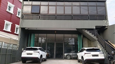 Disewakan Gedung Ruang Usaha Jln Sultan Agung Bekasi LT 350M2 LT
