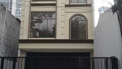 Disewakan Ruko Besar di Setiabudi Kuningan Jaksel Lt 198M 3,5 Lantai