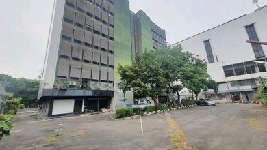 Gedung Perkantoran di Daerah Gunung Sahari, Jakarta Pusat