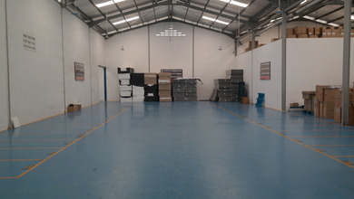 Turun Harga Gudang Dan Kantor Jalan Raya Bekasi, Cakung, Jakarta Timur