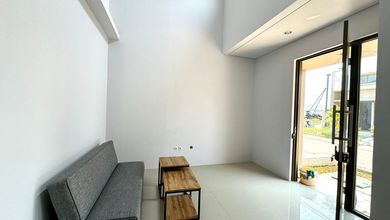 Promo Rumah di Cisauk, Tangerang, LB 46m², Harga 1 Miliar