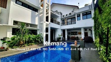 Penawaran Eksklusif, rumah Prestisius di Kemang, Jakarta Selatan, LB 700m²