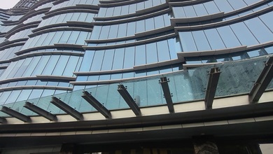 Gedung Perkantoran Prestisius Landmark, Pluit, Jakarta Utara