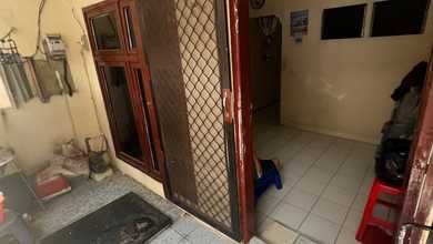 Promo Rumah di Angke, Jakarta Barat, LB 72m², Harga 850 Juta