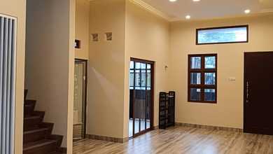 Kesempatan Rumah di Poris, Tangerang, LB 231m², Harga 1,6 Miliar