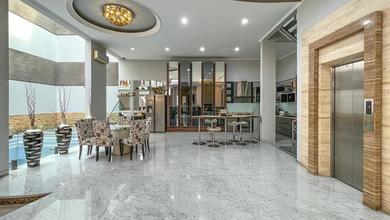 Rumah Prestisius di Kawasan Permata Buana, Jakarta Barat, LB 700m², Harga 18 Miliar