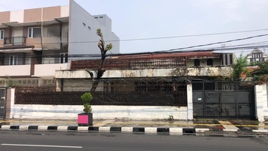 Rumah Prestisius di Kawasan Jatinegara, Jakarta Timur, LB 439m², Harga 21 Miliar
