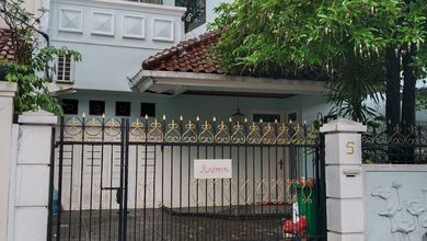 Dijual rumah Mewah di Gandaria, Jakarta Selatan - LT 261m²