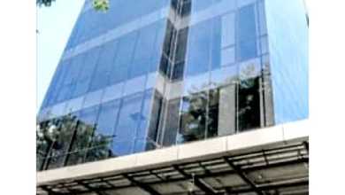 Gedung Jakarta Selatan 6 Lantai Bagus Siap Pakai