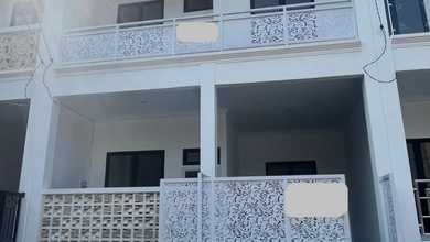 Rumah Siap Pakai di Area Harapan Indah, Bekasi, LT 70m²