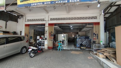 Kesempatan Eksklusif, rumah Mewah di Semarang Barat, Semarang, LB 700m²