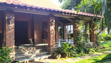 Rumah Area Luxury Banyumanik, Semarang - Harga Menarik 6 Miliar