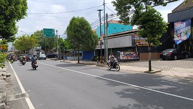 Tanah Berdiri Ruko 3 Unit Strategis Jl Suryowijayan Yogyakarta