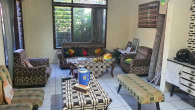 Kesempatan Eksklusif, rumah Prestisius di Sultan Agung, Semarang, LB 300m²