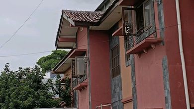 Rumah Kost 2 Lt Strategis di Jl Raya Seturan Caturtunggal Depok Sleman Kost