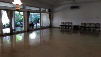 Hunian Elite di Kawasan Kemang, Jakarta Selatan, LB 450m², Harga 21 Miliar