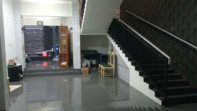 Rumah Area Luxury Duren Sawit, Jakarta Timur - Harga Terbaik 4,25 Miliar