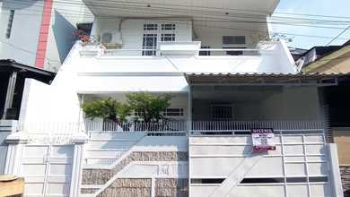 Rumah Semi Furnished Siap Tinggal Kawasan Rawamangun