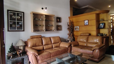 Rumah Elegan di Puri Indah, Jakarta Barat, 4 KT, LT 450m²