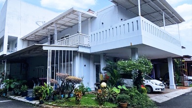Rumah Mewah di Kawasan Modernland, Tangerang, LB 122m², Harga 4,5 Miliar