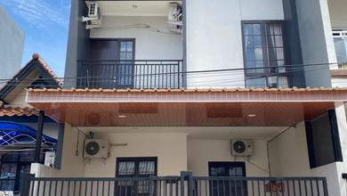 Rumah Dijual di Serpong Regency Melati Mas, Tangerang Selatan, LB 102m², Harga Terbaik!