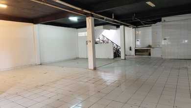 Disewakan Ruko Gandeng 4 Lantai di Jalan Sultan Agung, Pondok Ungu Bekasi