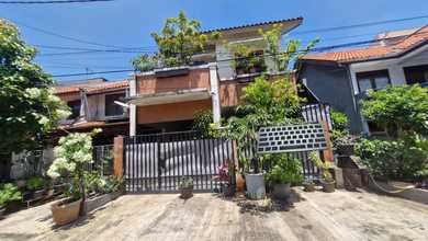 Hunian Mewah di Duren Sawit, Jakarta Timur, 6 KT, LT 114m²