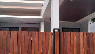 Penawaran Langka, rumah Mewah di Pondok Kelapa, Jakarta Timur, LB 170m²