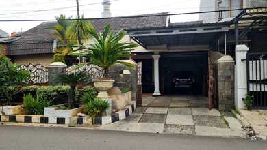 Kesempatan Eksklusif, rumah Prestisius di Pondok Kelapa, Jakarta Timur, LB 300m²