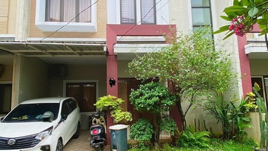 Jual Rumah Strategis di Duren Sawit, Jakarta Timur - LT 90m²