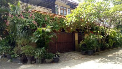 Rumah Elegan di Jatibening, Bekasi, 5 Kamar Tidur, LT 221m²