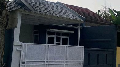 Jual Rumah Strategis di Pagedangan, Tangerang - LT 84m²