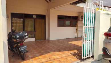 Kesempatan Rumah di Tangerang, Tangerang, LB 186m², Harga 1,6 Miliar