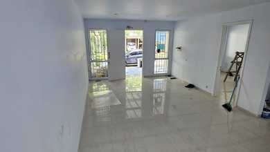 Rumah Area Luxury BSD, Tangerang Selatan - Harga Menarik 2,6 Miliar