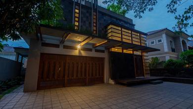 Rumah Nyaman untuk Disewakan di Lippo Karawaci, Tangerang, Harga 700 Juta /tahun