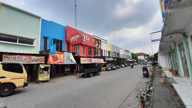 Dijual Ruko Gandeng 3 Lt Lokasi Strategis di Pinggir Jalan Dasana Indah Legok Tangerang