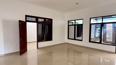 Rumah Minimalis Disewakan di Kedung Baruk, Surabaya, Harga Ekonomis