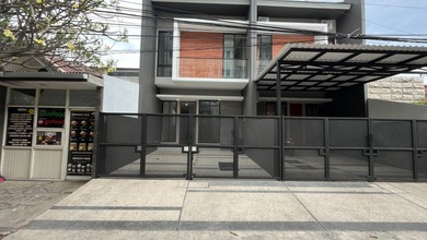 Hunian Favorit di Mulyorejo, Surabaya, 5 KT, Harga 2,1 Miliar