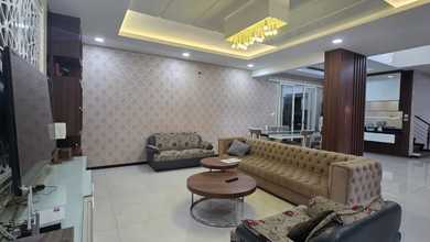 Rumah Sewa Nyaman Lokasi Graha, Surabaya, LB 300m²