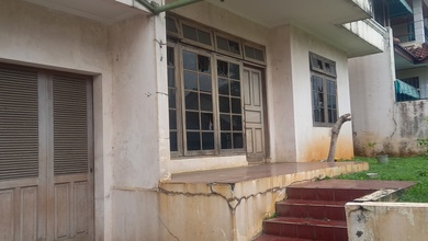 Rumah Prestisius di Kawasan Cinere, Depok, LB 225m², Harga 3,55 Miliar