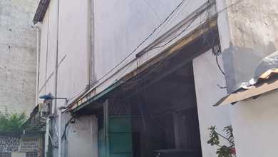 Di Jual Cepat Jln Madu Dalam bisa untuk Kos Kosan 50 Kamar,Strategis ,Investasi Menguntung Kan,Harga Nego Sampai Deal
